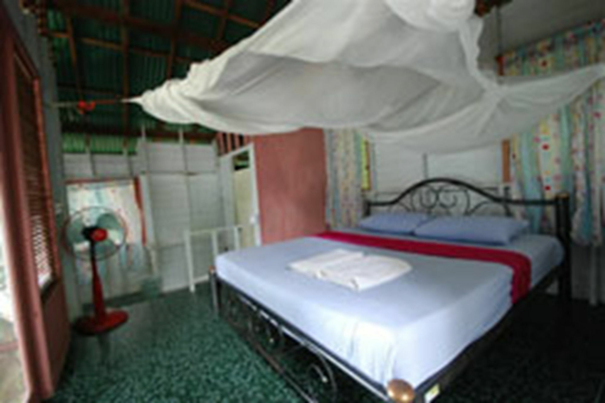 Tohko Beach Resort Phi Phi Don Exterior foto